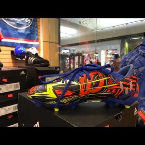 Meet your Posher, Daniel